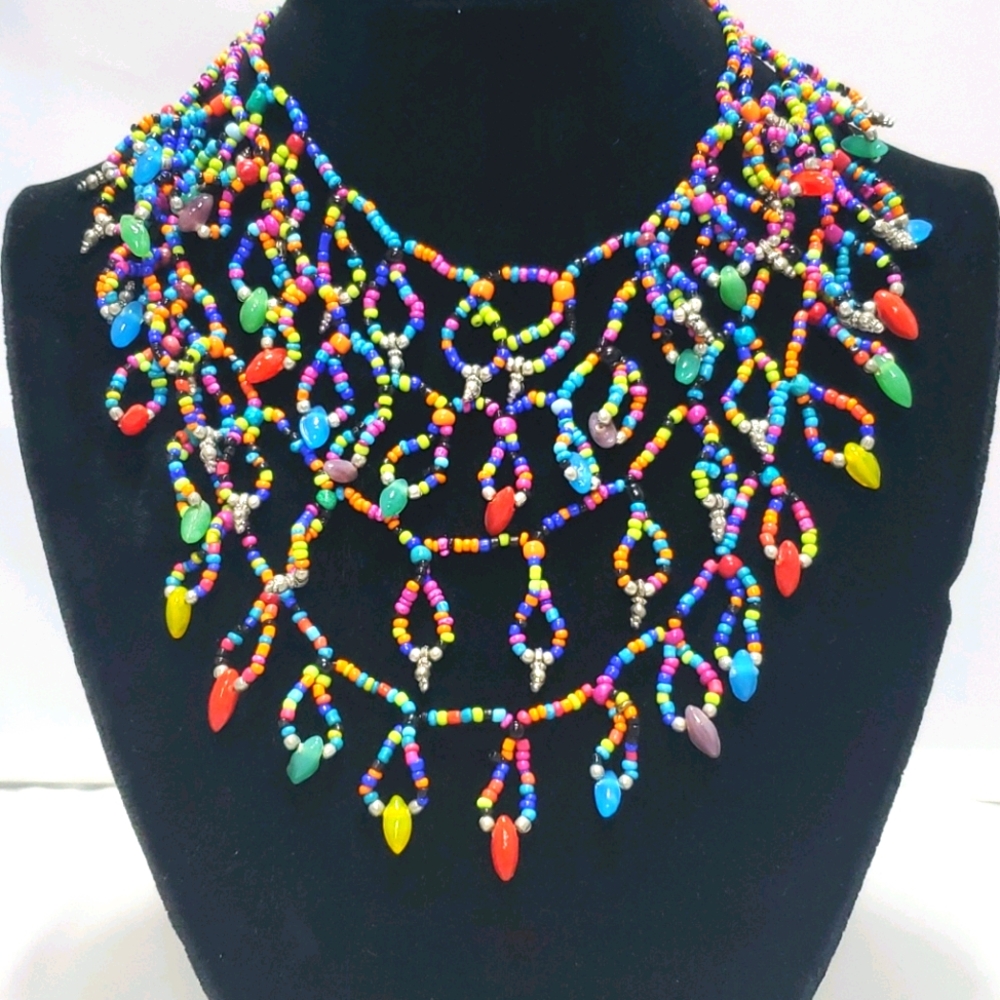 Signature studio Multi color beaded necklace